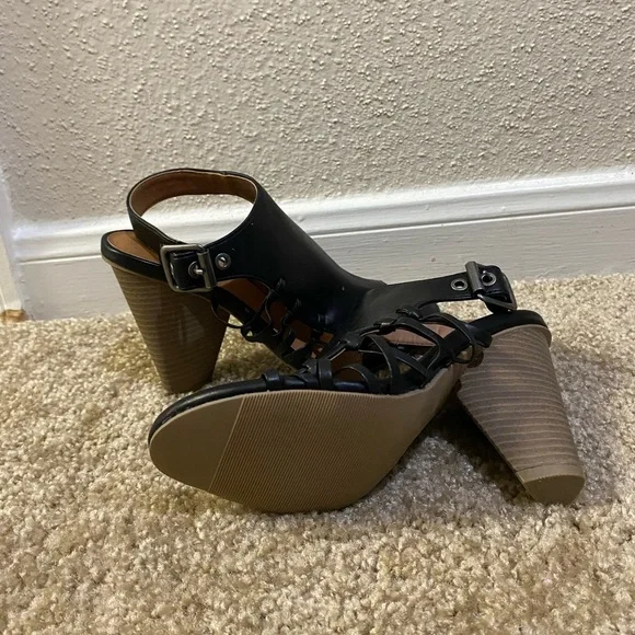 Universal Thread Black open toe-Bootie.. - Picture 6 of 7